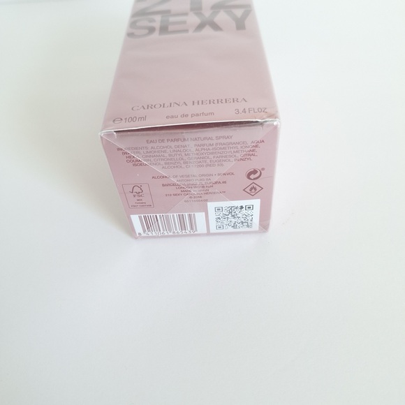 212 Sexy 3.4oz Edp Sp For Women - Picture 4 of 5